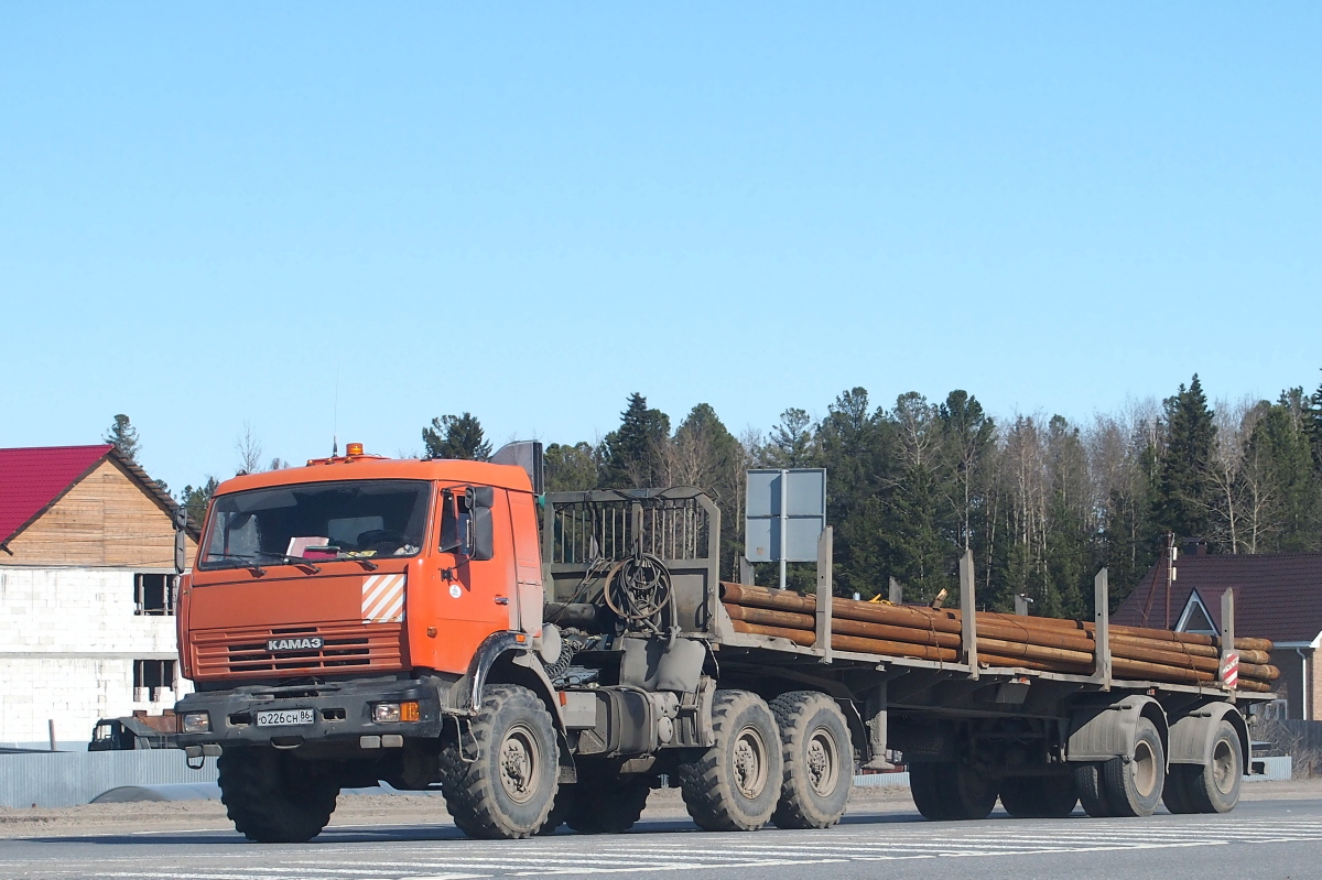 Ханты-Мансийский автоном.округ, № О 226 СН 86 — КамАЗ-44108-10 [44108K]
