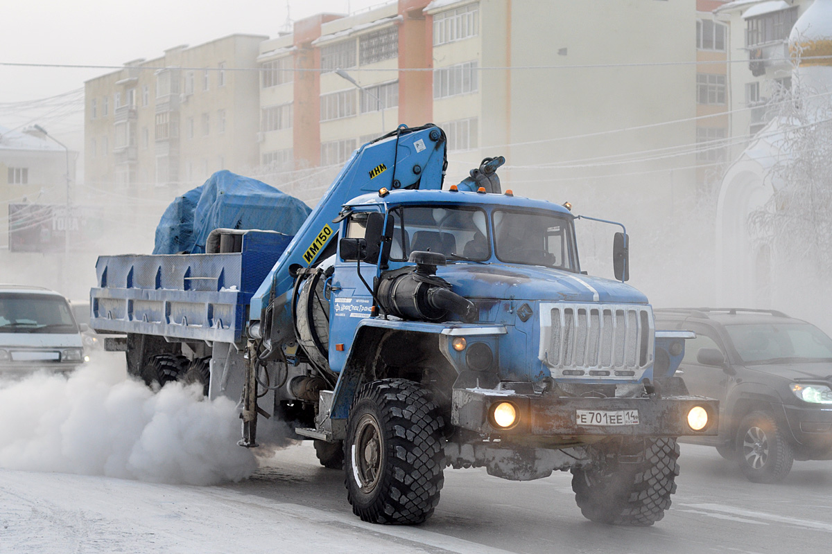 Саха (Якутия), № Е 701 ЕЕ 14 — Урал-4320-40