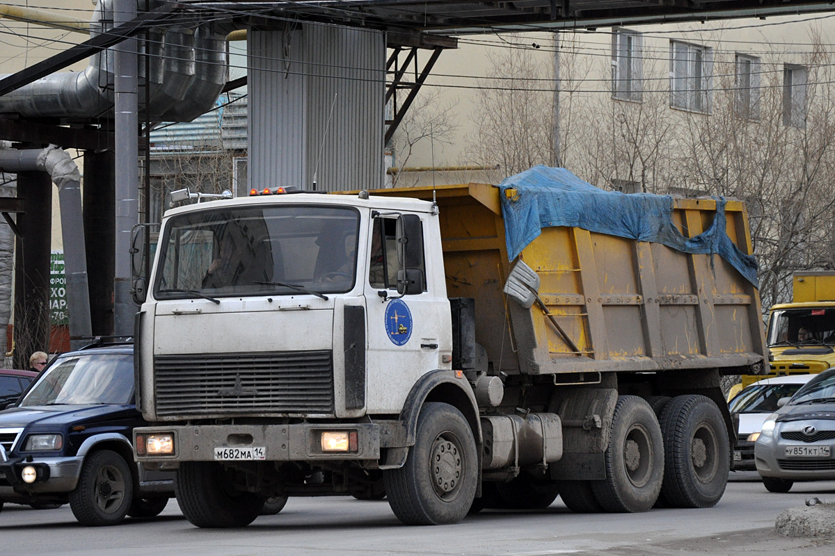 Саха (Якутия), № М 682 МА 14 — МАЗ-5516A5