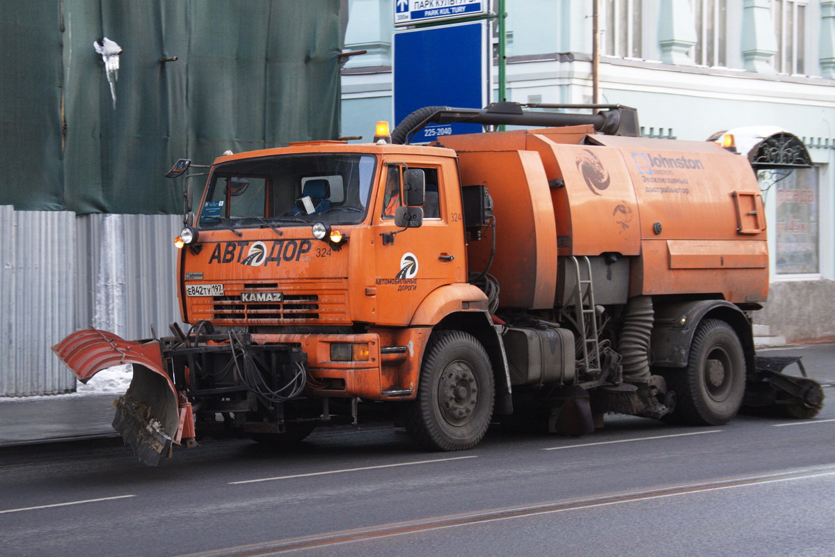 Москва, № 324 — КамАЗ-53605-D3(97)