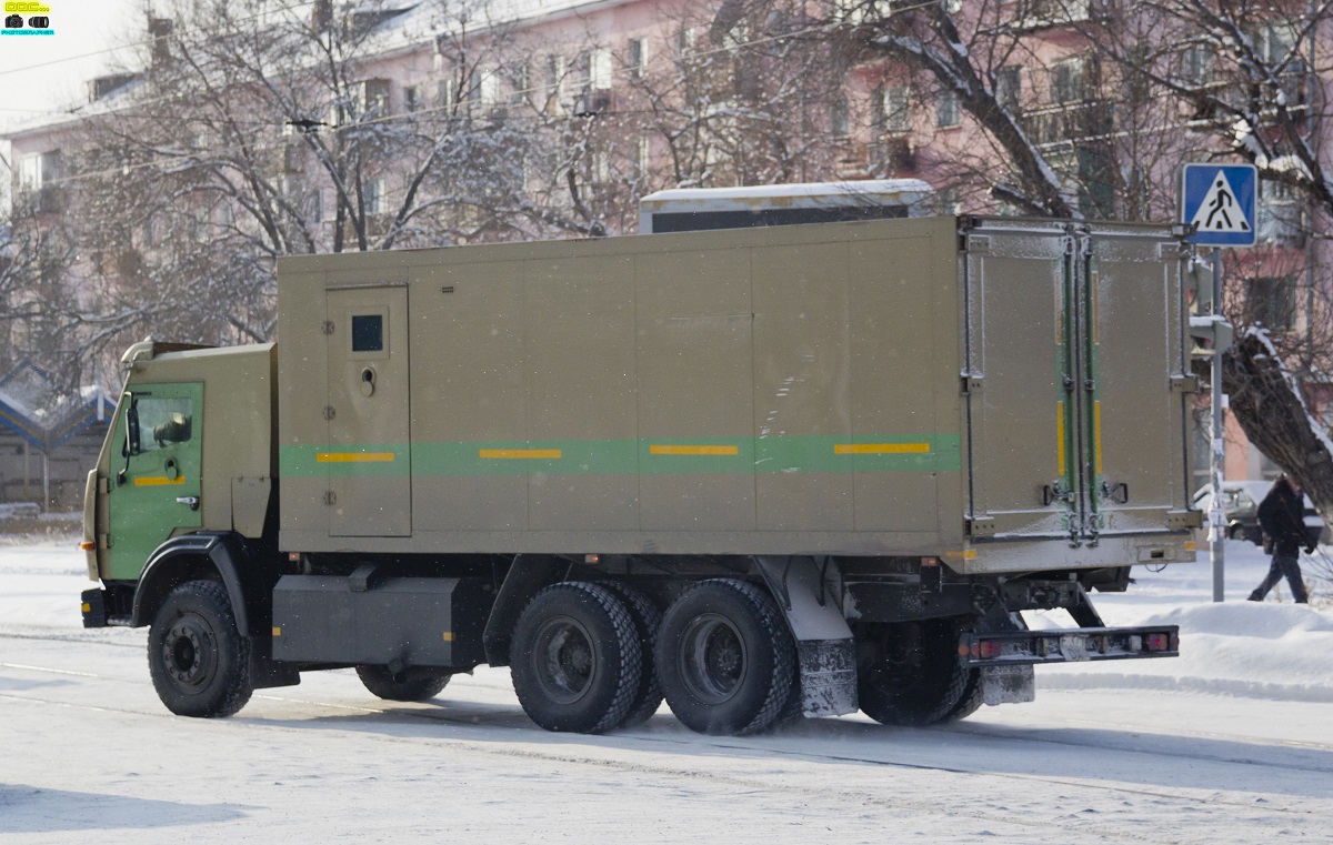 Восточно-Казахстанская область, № F 371 DX — КамАЗ-53229-02 [53229C]