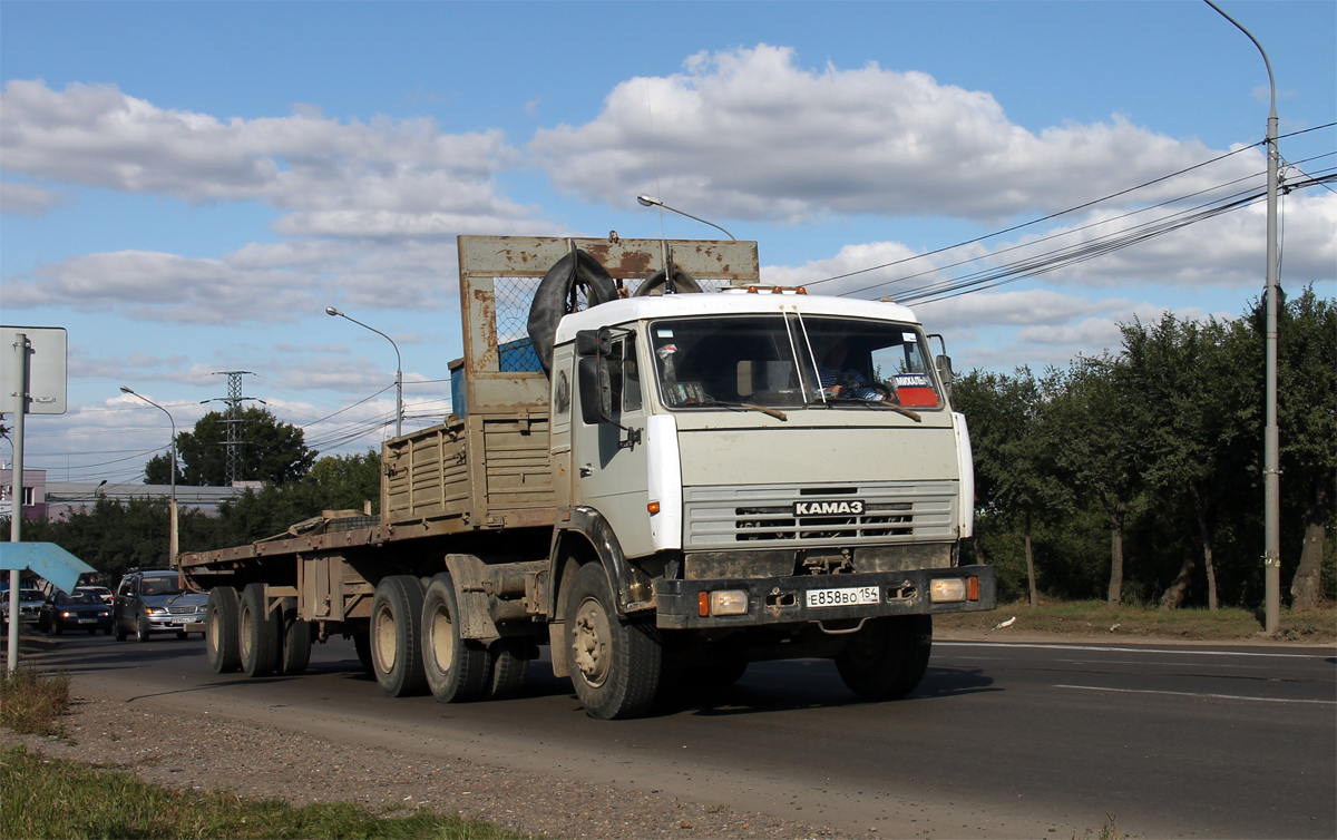 Новосибирская область, № Е 858 ВО 154 — КамАЗ-54115-15 [54115R]