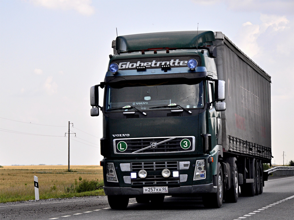 Костромская область, № Н 257 КА 44 — Volvo ('2002) FM-Series