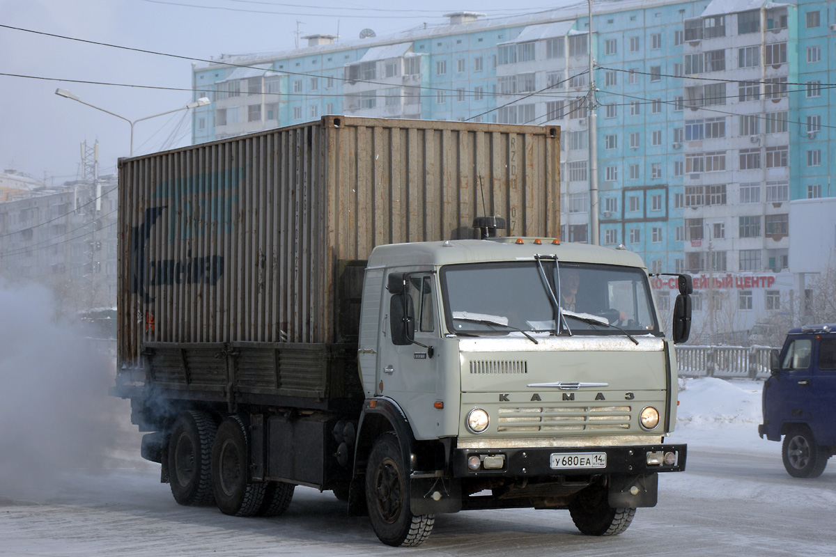 Саха (Якутия), № У 680 ЕА 14 — КамАЗ-53212