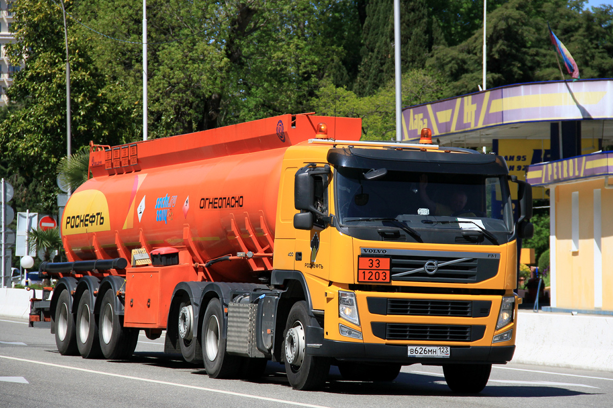 Краснодарский край, № В 626 МН 123 — Volvo ('2010) FM.400 [X9P]