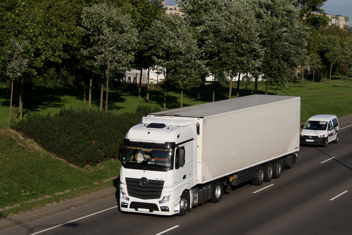 Литва, № JEH 955 — Mercedes-Benz Actros ('2011) 1845
