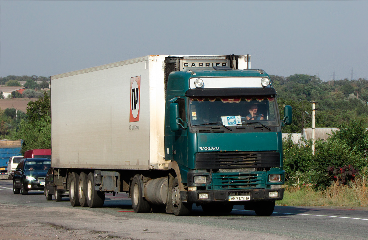 Днепропетровская область, № АЕ 9171 НА — Volvo ('1993) FH12.420