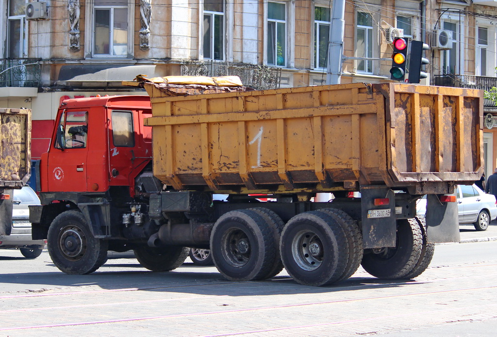 Одесская область, № ВН 3600 АВ — Tatra 815 S1