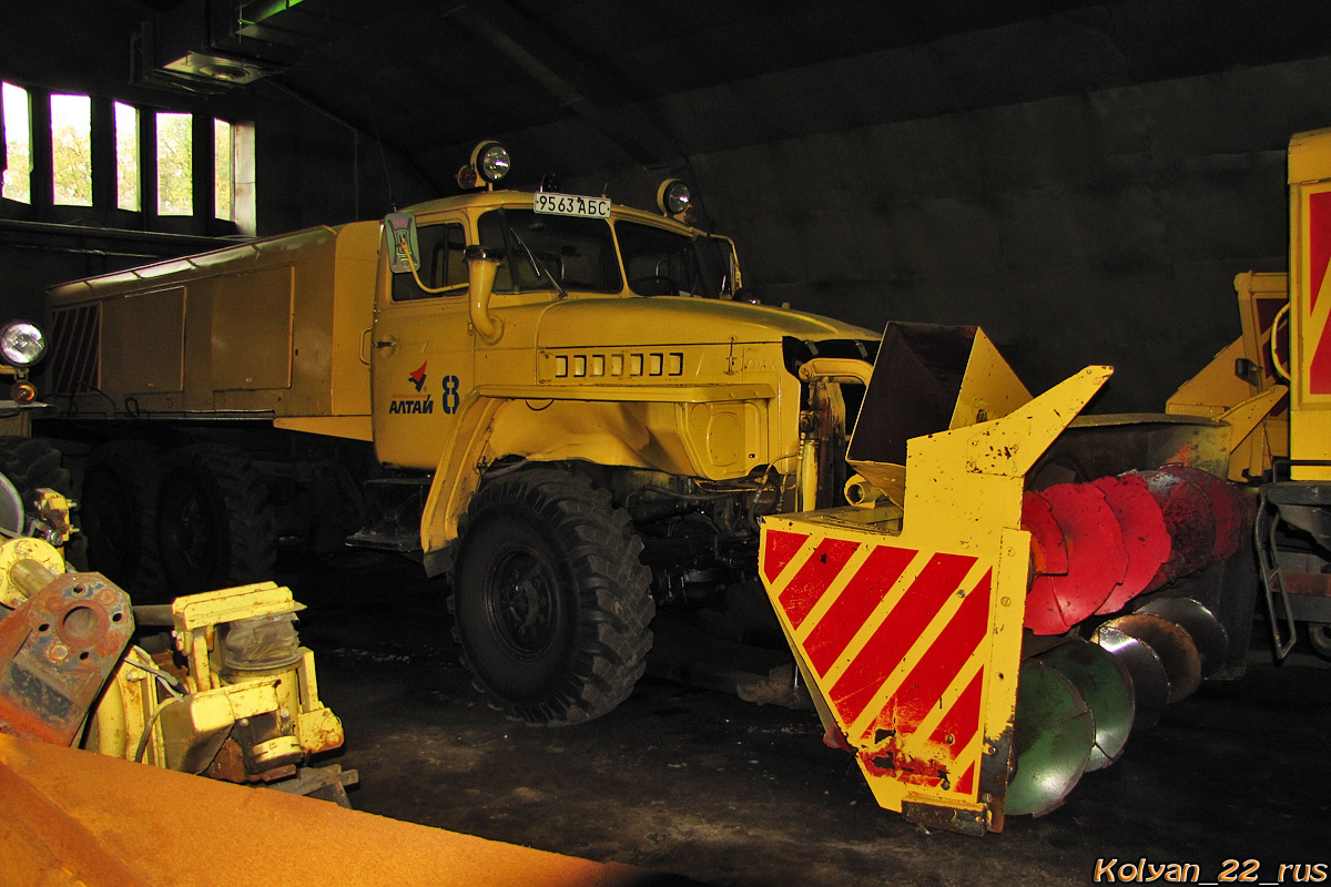 Алтайский край, № 8 — Урал-4320 / 5557 (общая модель)
