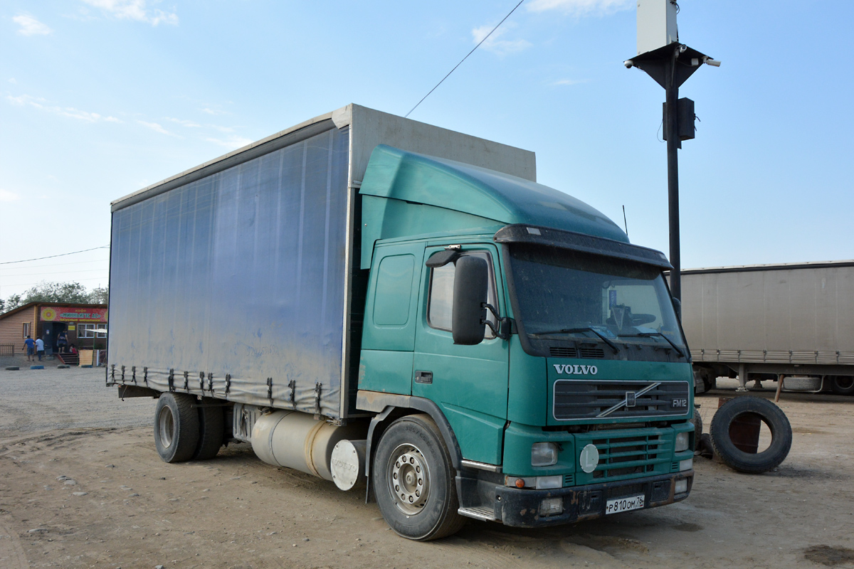 Ярославская область, № Р 810 ОМ 76 — Volvo ('1998) FM-Series