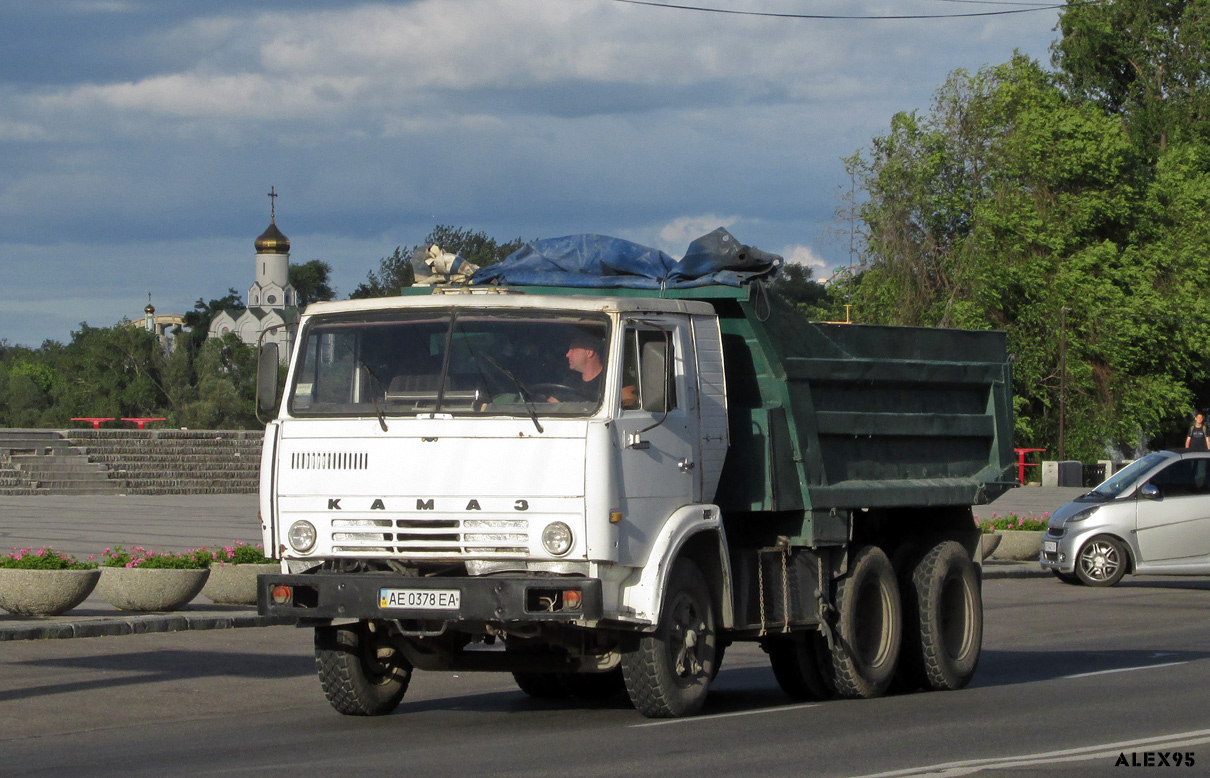 Днепропетровская область, № АЕ 0378 ЕА — КамАЗ-54112