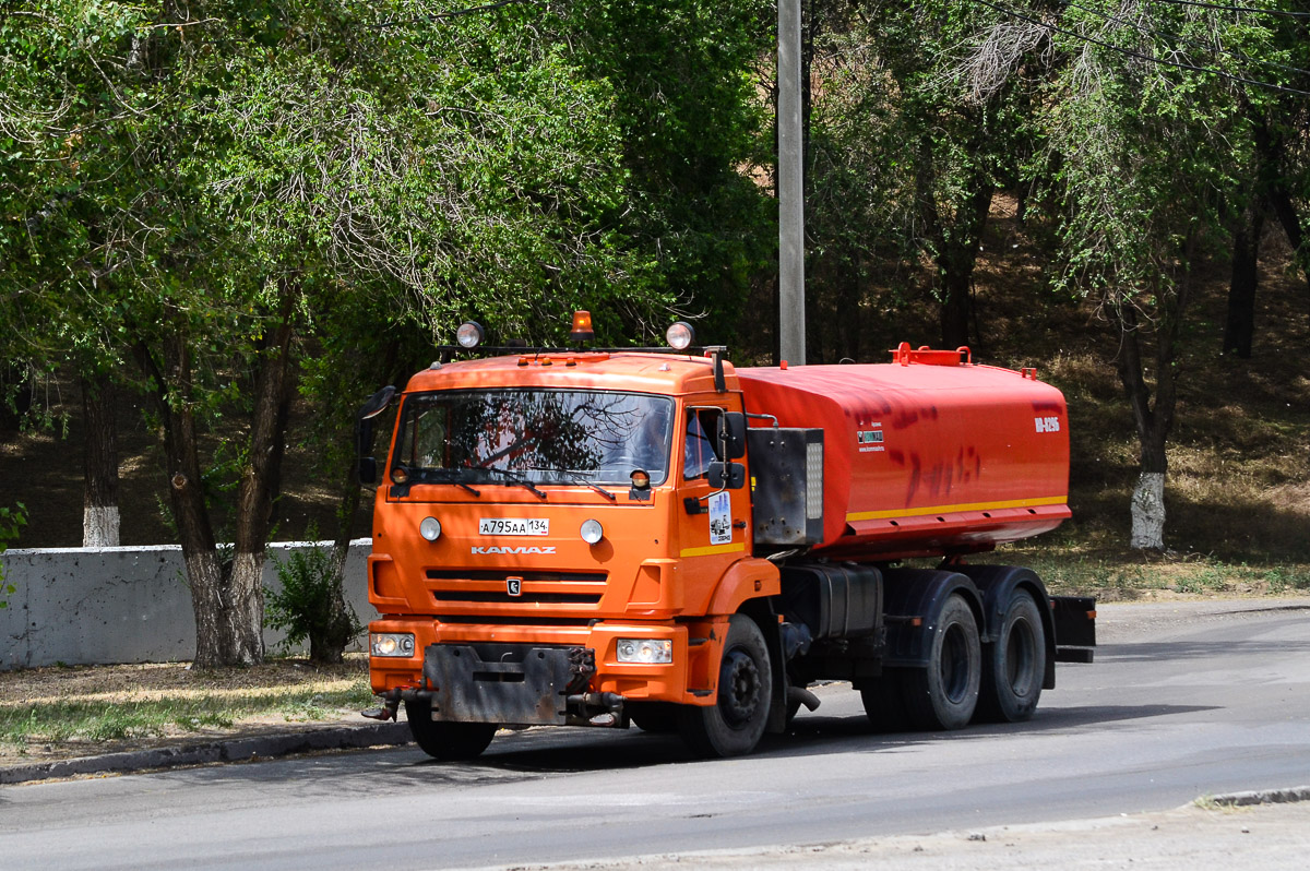 Волгоградская область, № А 795 АА 134 — КамАЗ-65115-A4(23)