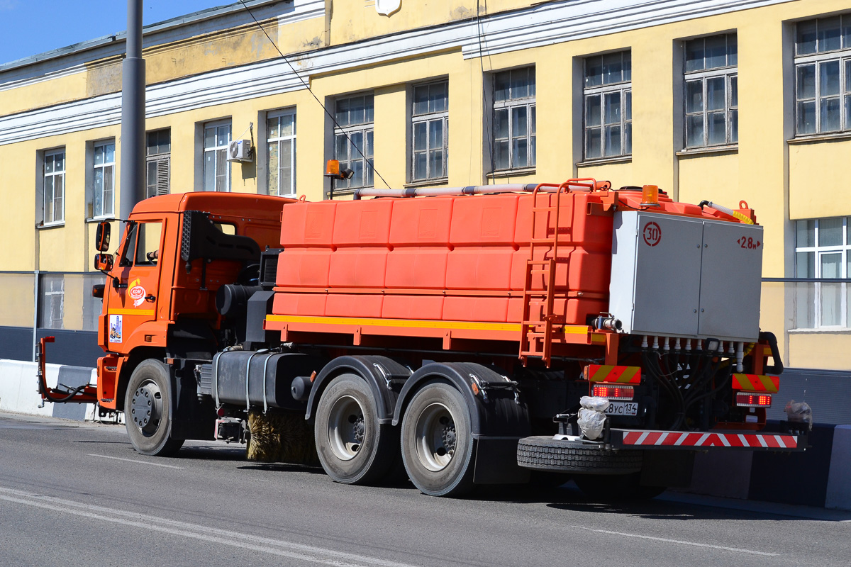 Волгоградская область, № В 428 УС 134 — КамАЗ-65115-42