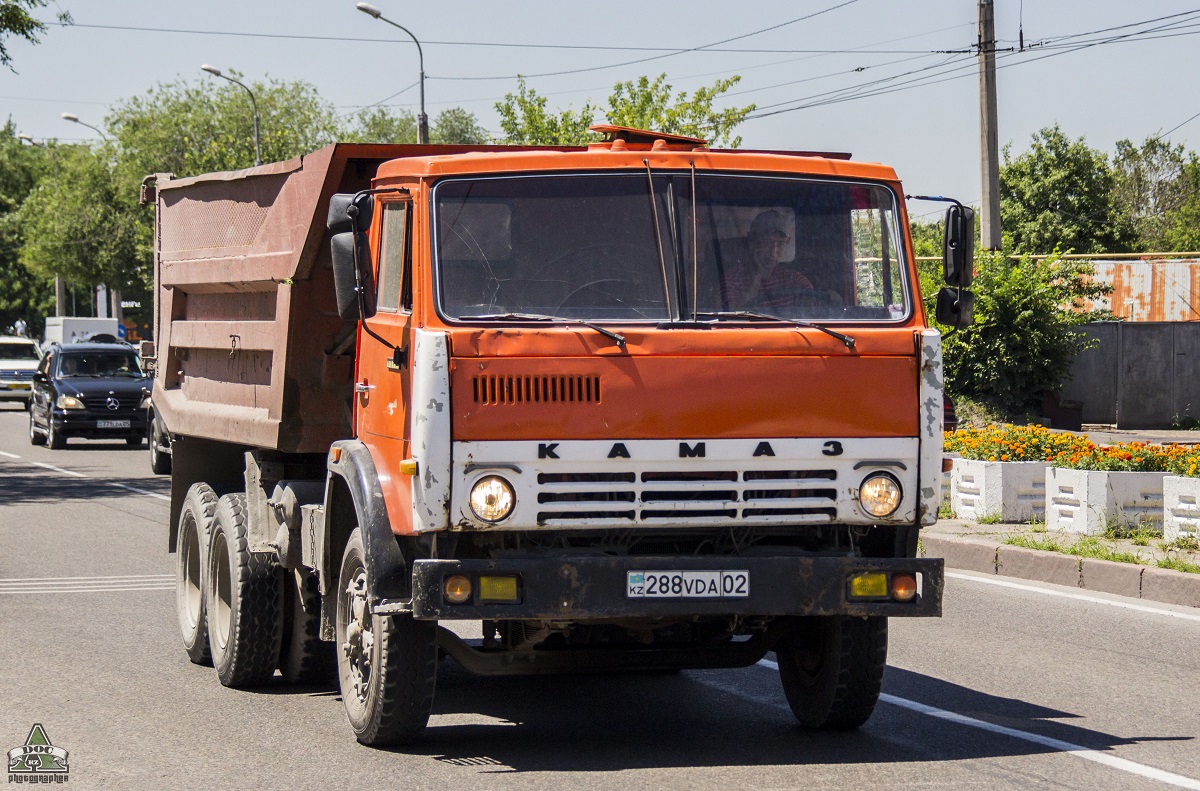 Алматы, № 288 VDA 02 — КамАЗ-55111 (общая модель)