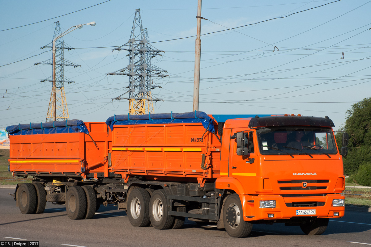 Киев, № АА 6597 РК — КамАЗ-65115-RS [651155-R]