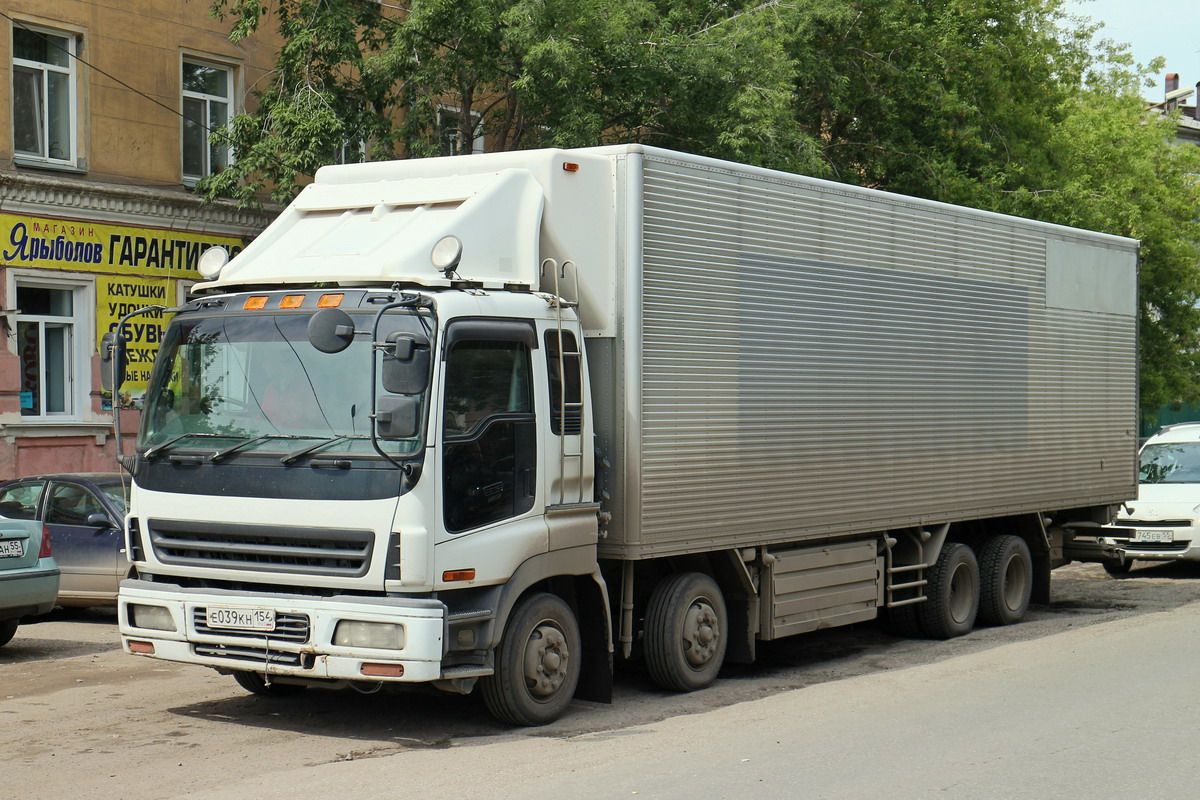 Новосибирская область, № Е 039 КН 154 — Isuzu Giga (общая модель)