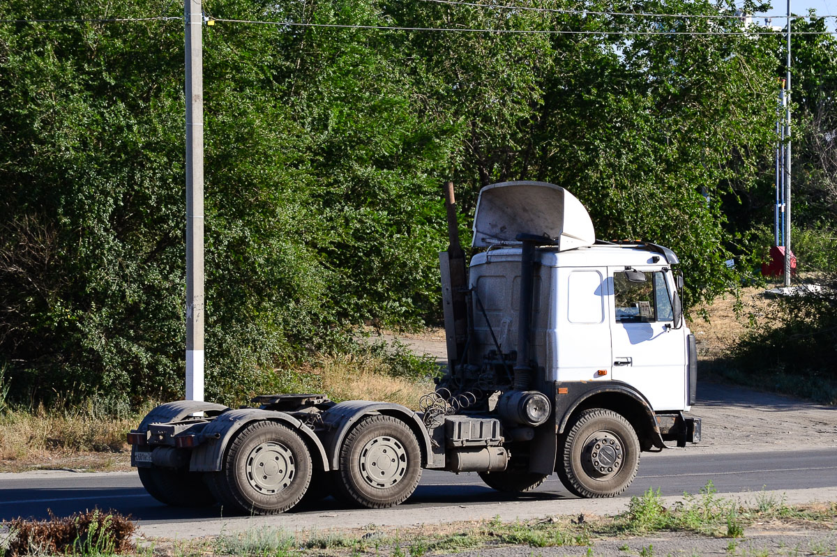 Волгоградская область, № С 681 ВС 34 — МАЗ-6422A8