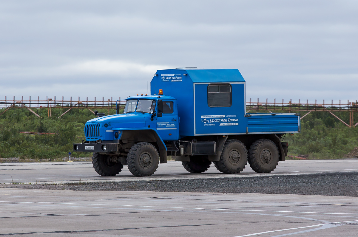 Красноярский край, № С 030 КК 124 — Урал-4320-71