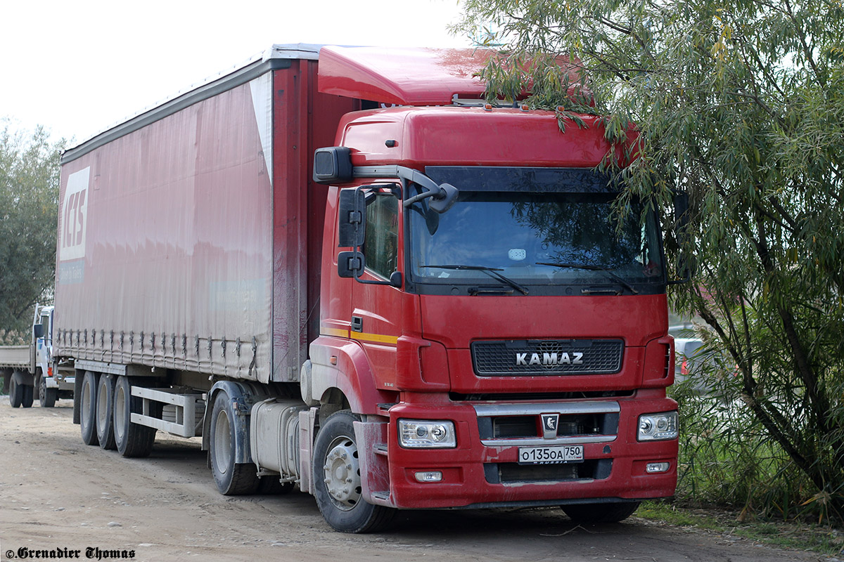 Московская область, № О 135 ОА 750 — КамАЗ-5490-S5(87)