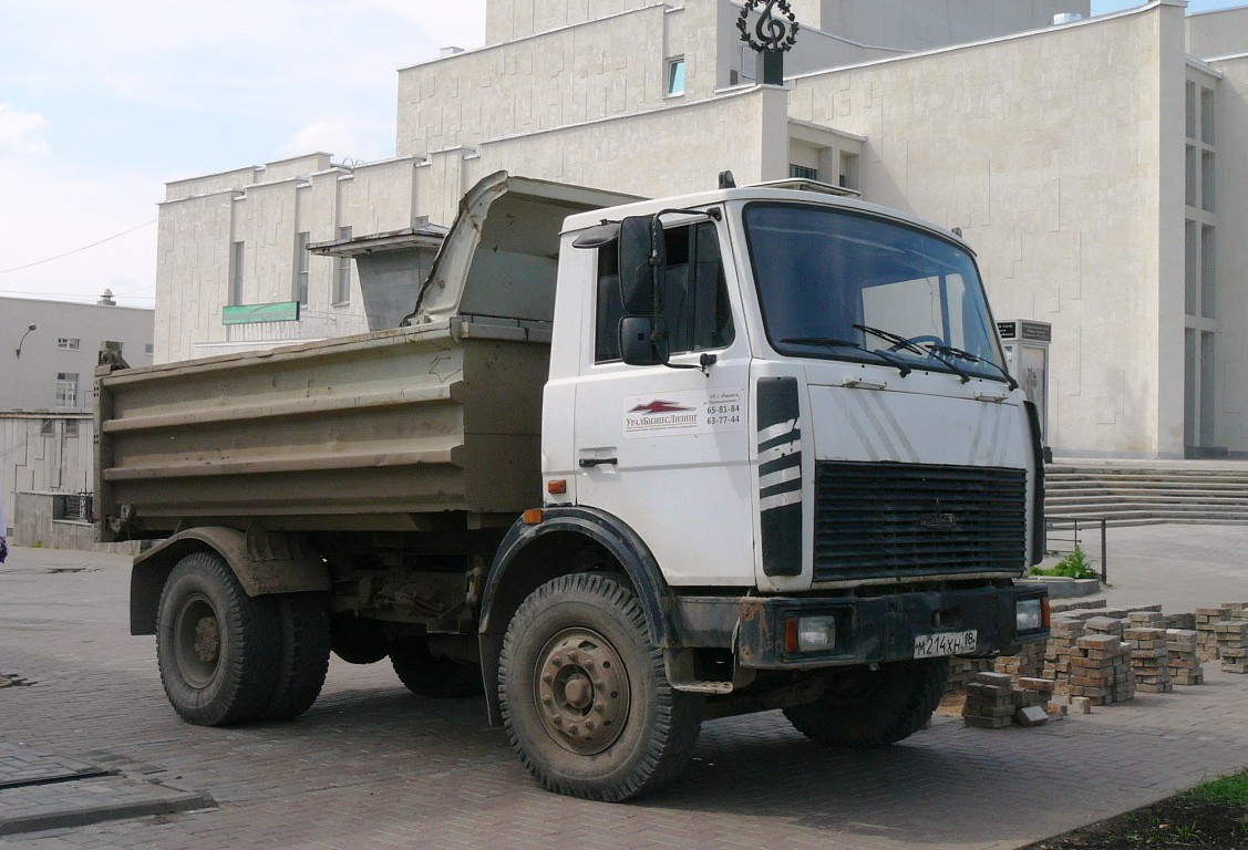 Удмуртия, № М 214 ХН 18 — МАЗ-555102
