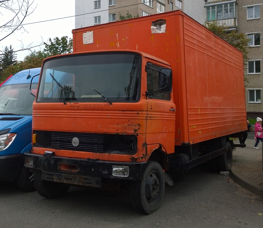 Минск, № (BY-7) Б/Н 0081 — Mercedes-Benz LP (общая модель)