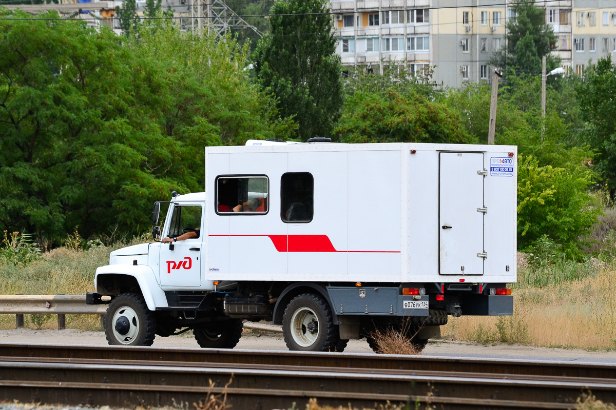 Волгоградская область, № В 076 УК 134 — ГАЗ-33086 «Земляк»