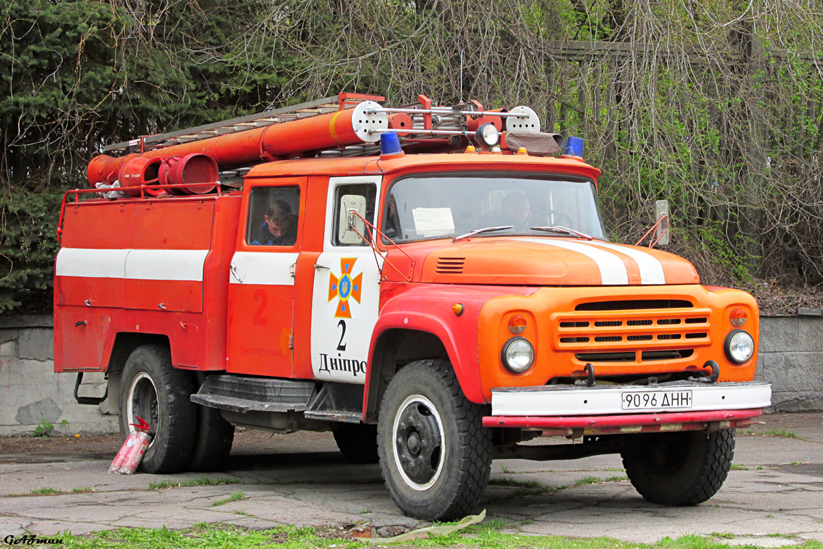 Днепропетровская область, № 9096 ДНН — ЗИЛ-431412
