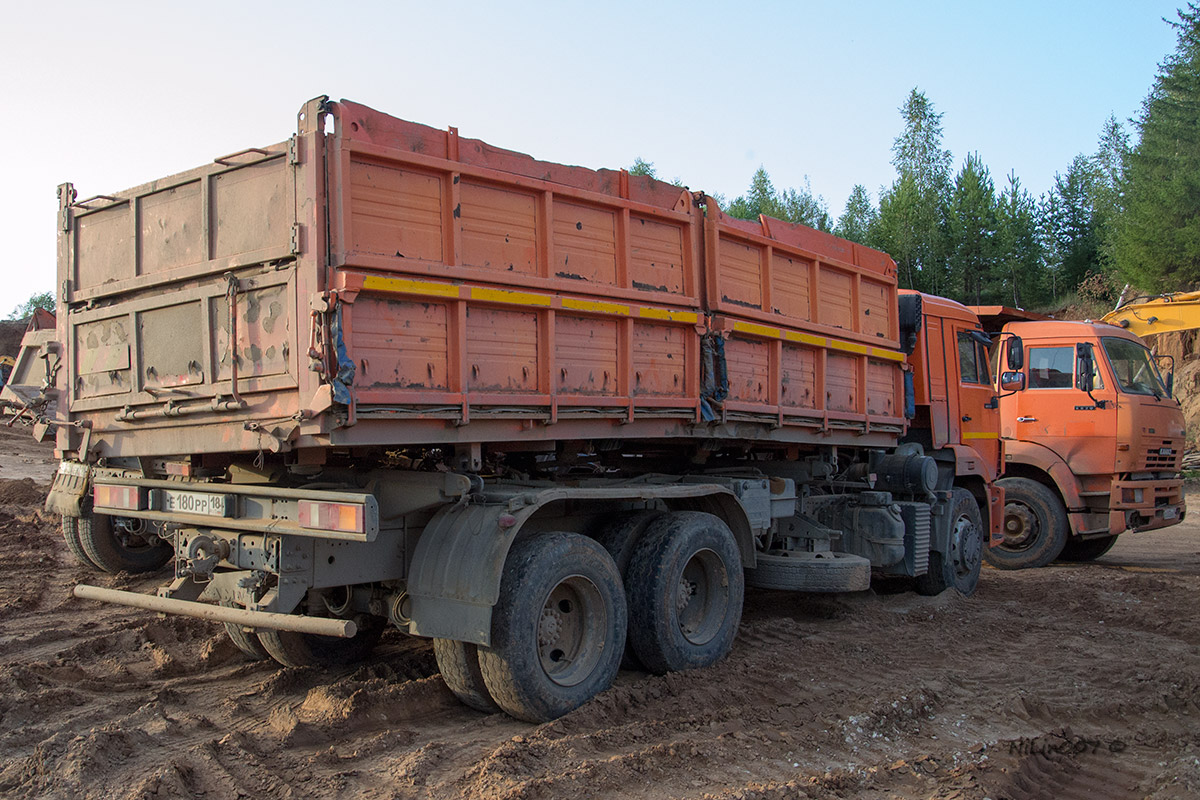 Удмуртия, № Е 180 РР 18 — КамАЗ-65115-A4(23)