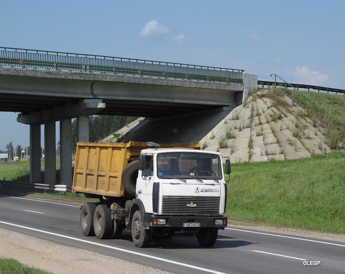 Витебская область, № АВ 3267-2 — МАЗ-5516 (общая модель)