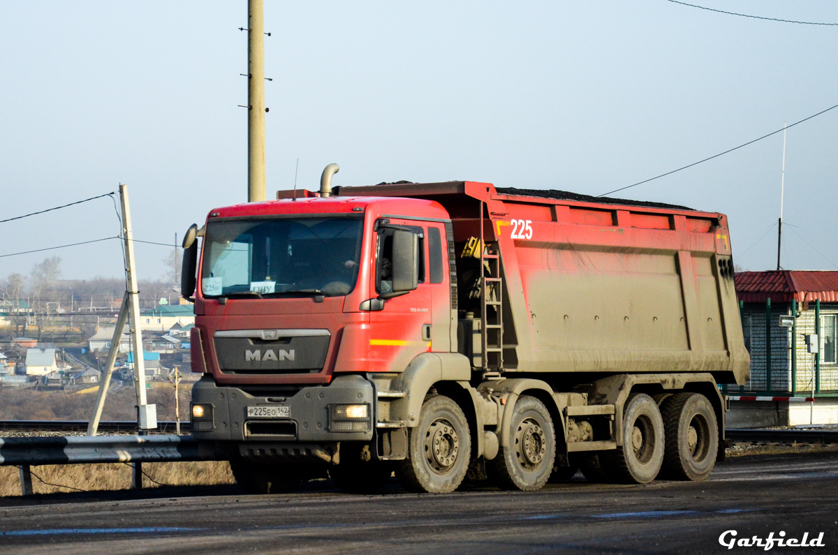 Кемеровская область, № Р 225 ЕО 142 — MAN TGS 41.400