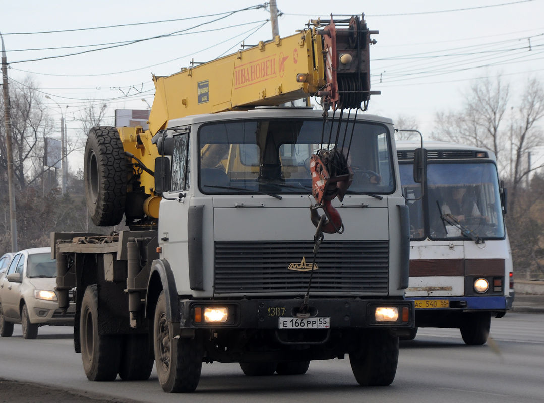 Омская область, № Е 166 РР 55 — МАЗ-5337 [533700]