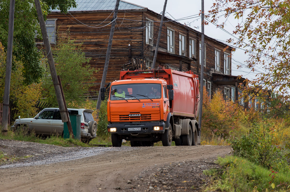 Красноярский край, № Х 228 КУ 124 — КамАЗ-65115-D3(97)