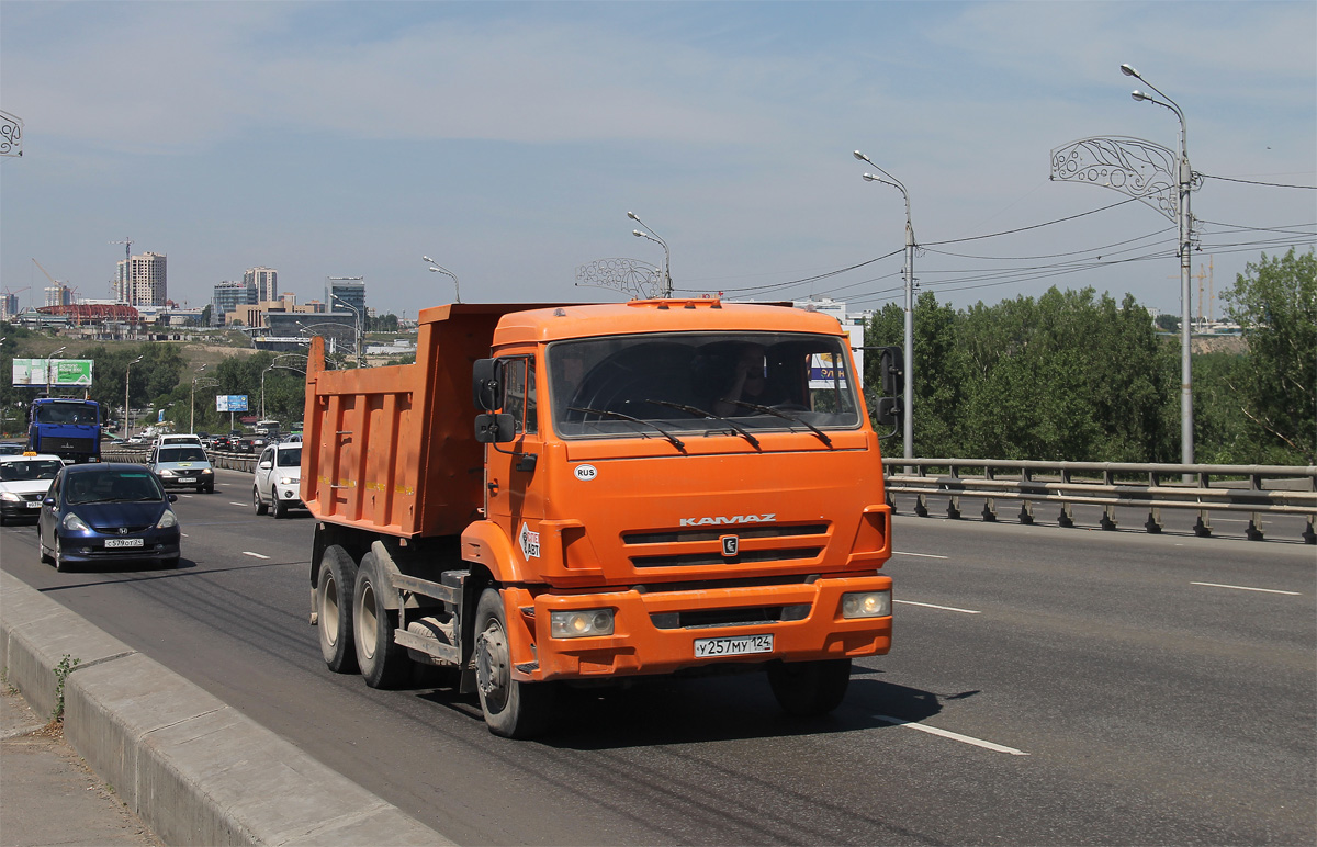Красноярский край, № У 257 МУ 124 — КамАЗ-65115-N3(78)