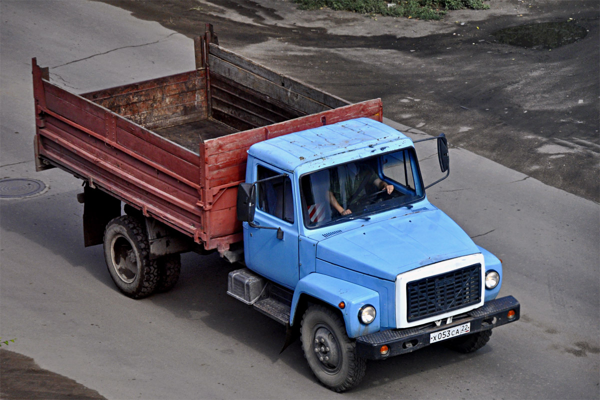 Продажа грузовиков алтайский край. ЗИЛ 3307. ГАЗ-3307 самосвал бежевый. ГАЗ 3307 лесовоз. ГАЗ 3307-30.