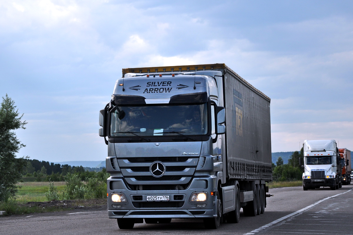 Татарстан, № В 025 ТУ 116 — Mercedes-Benz Actros ('2009) 1844; Mercedes-Benz Actros ('2009) "Silver Arrow" (Иркутская область)