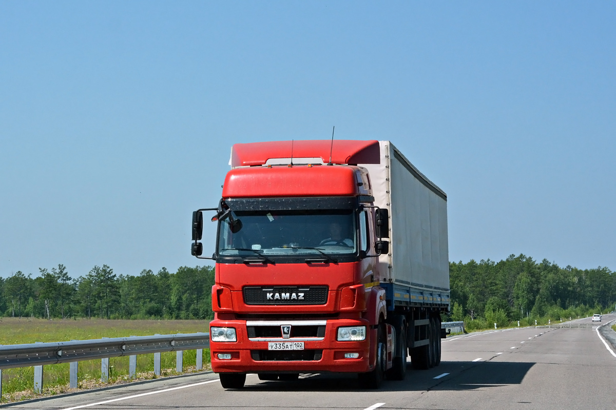 Башкортостан, № У 335 АТ 102 — КамАЗ-5490-S5(87)