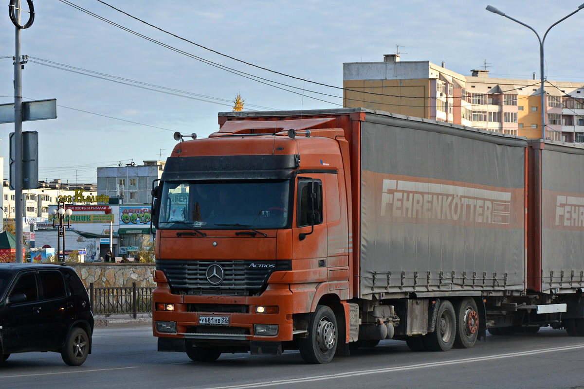 Алтайский край, № У 681 НВ 22 — Mercedes-Benz Actros ('1997) 2543