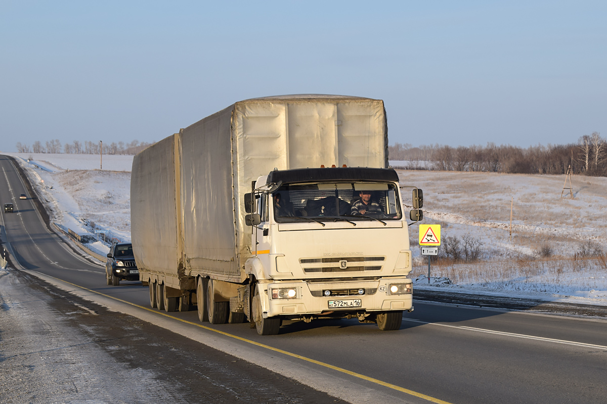 Восточно-Казахстанская область, № 572 MLA 16 — КамАЗ-65117-A4(23)