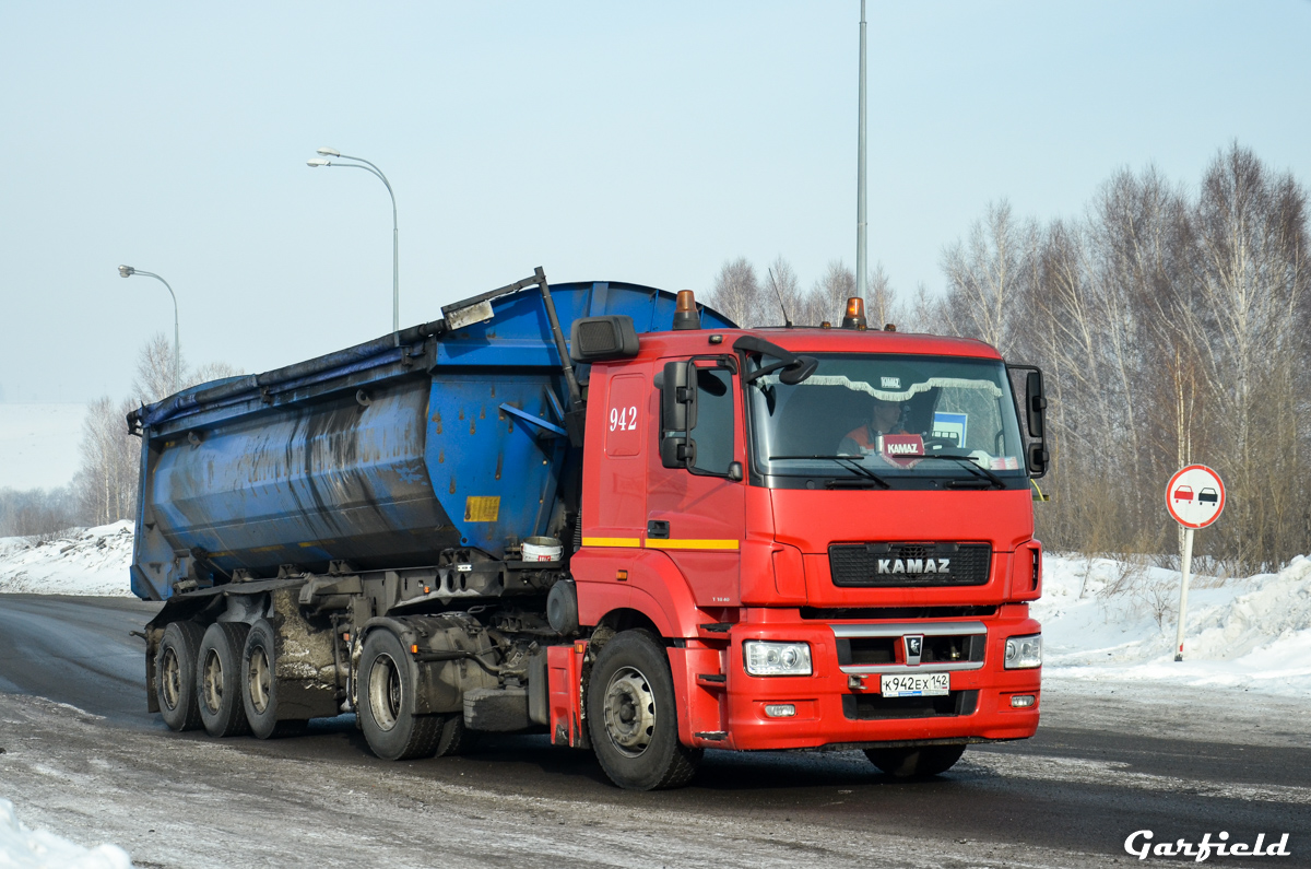 Кемеровская область, № К 942 ЕХ 142 — КамАЗ-5490-S5(87)