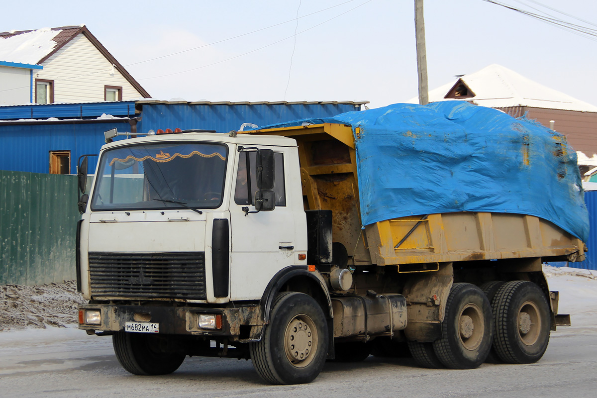 Саха (Якутия), № М 682 МА 14 — МАЗ-5516A5