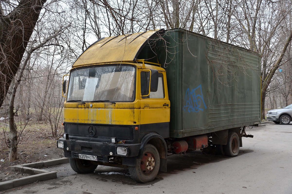 Ростовская область, № В 209 РС 161 — Mercedes-Benz LP (общая модель)
