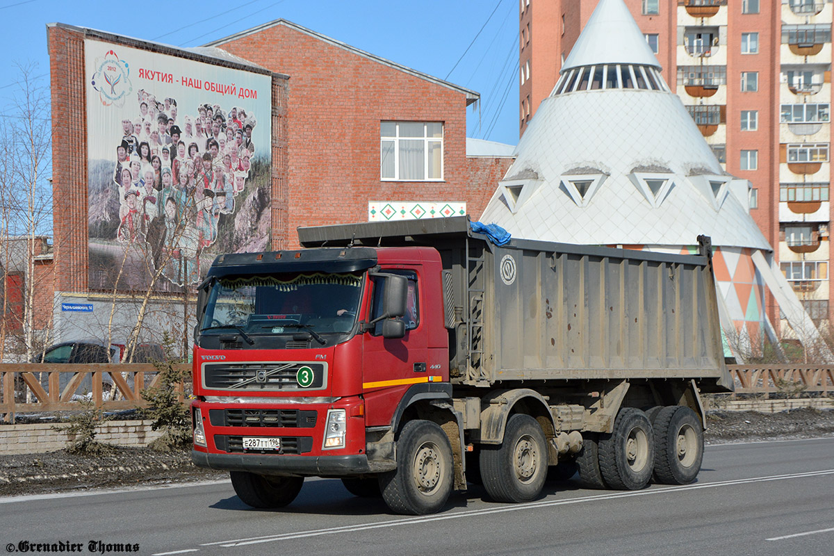 Саха (Якутия), № Е 287 ТТ 196 — Volvo ('2002) FM12.440