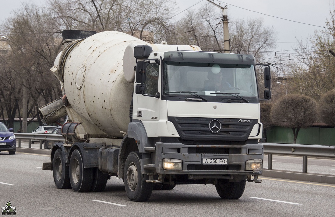 Алматы, № A 250 EO — Mercedes-Benz Axor 3340