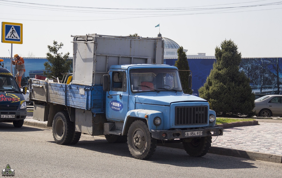 Алматы, № A 954 FT — ГАЗ-3307