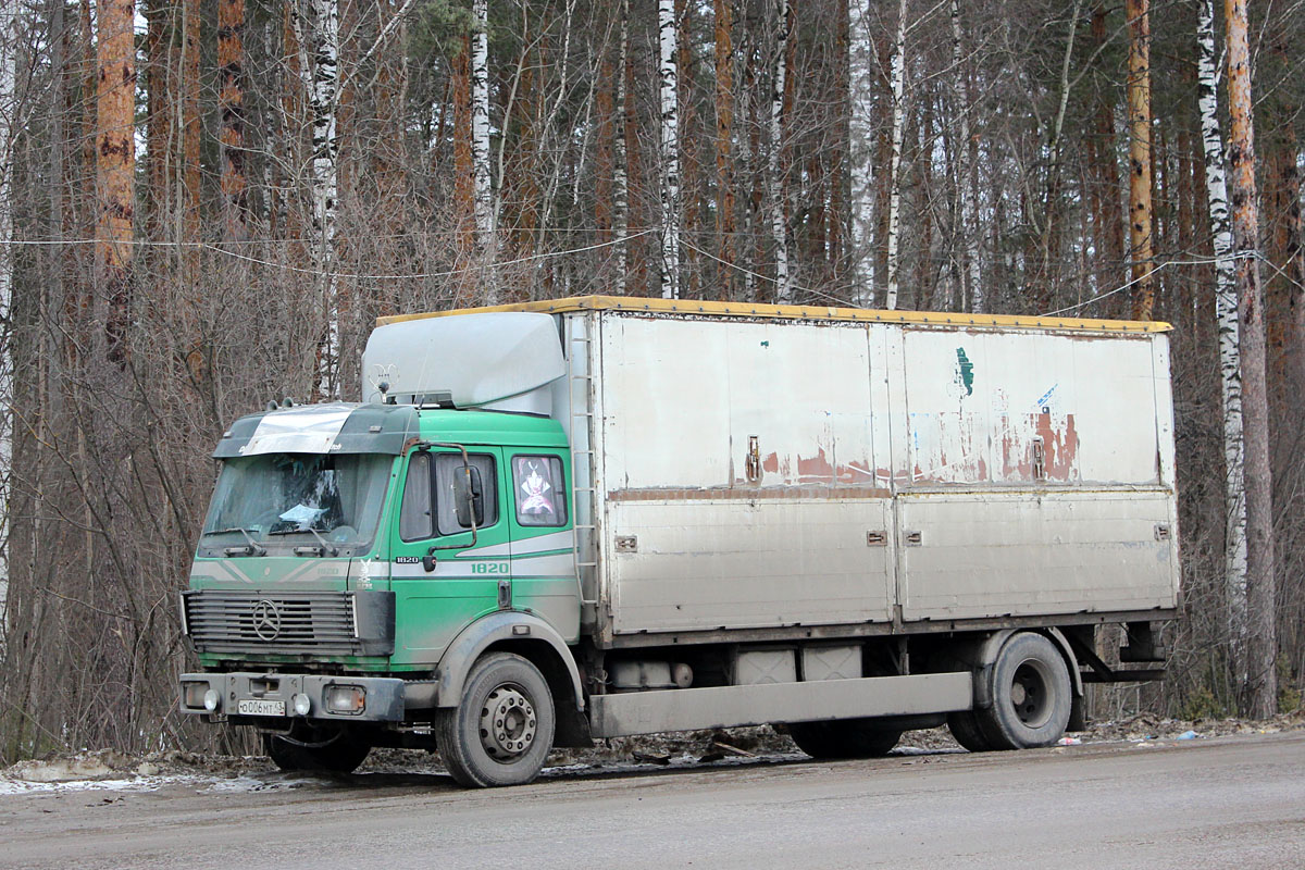 Кировская область, № О 006 МТ 43 — Mercedes-Benz SK 1820
