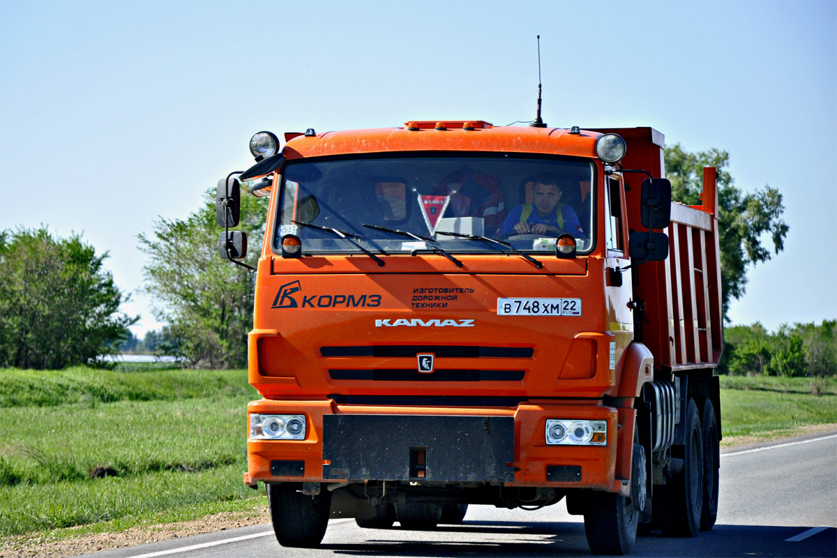 Алтайский край, № В 748 ХМ 22 — КамАЗ-65115-L4(19)