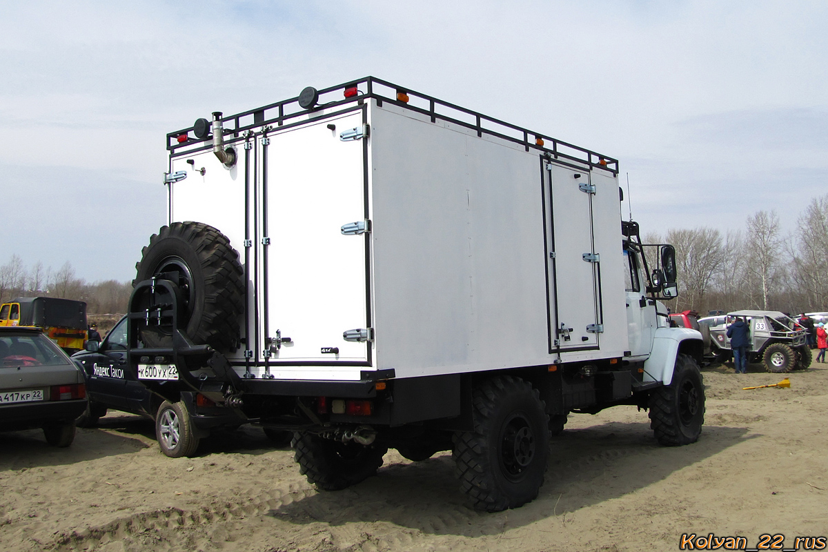 Алтайский край, № К 600 УХ 22 — ГАЗ-33081 «Садко»