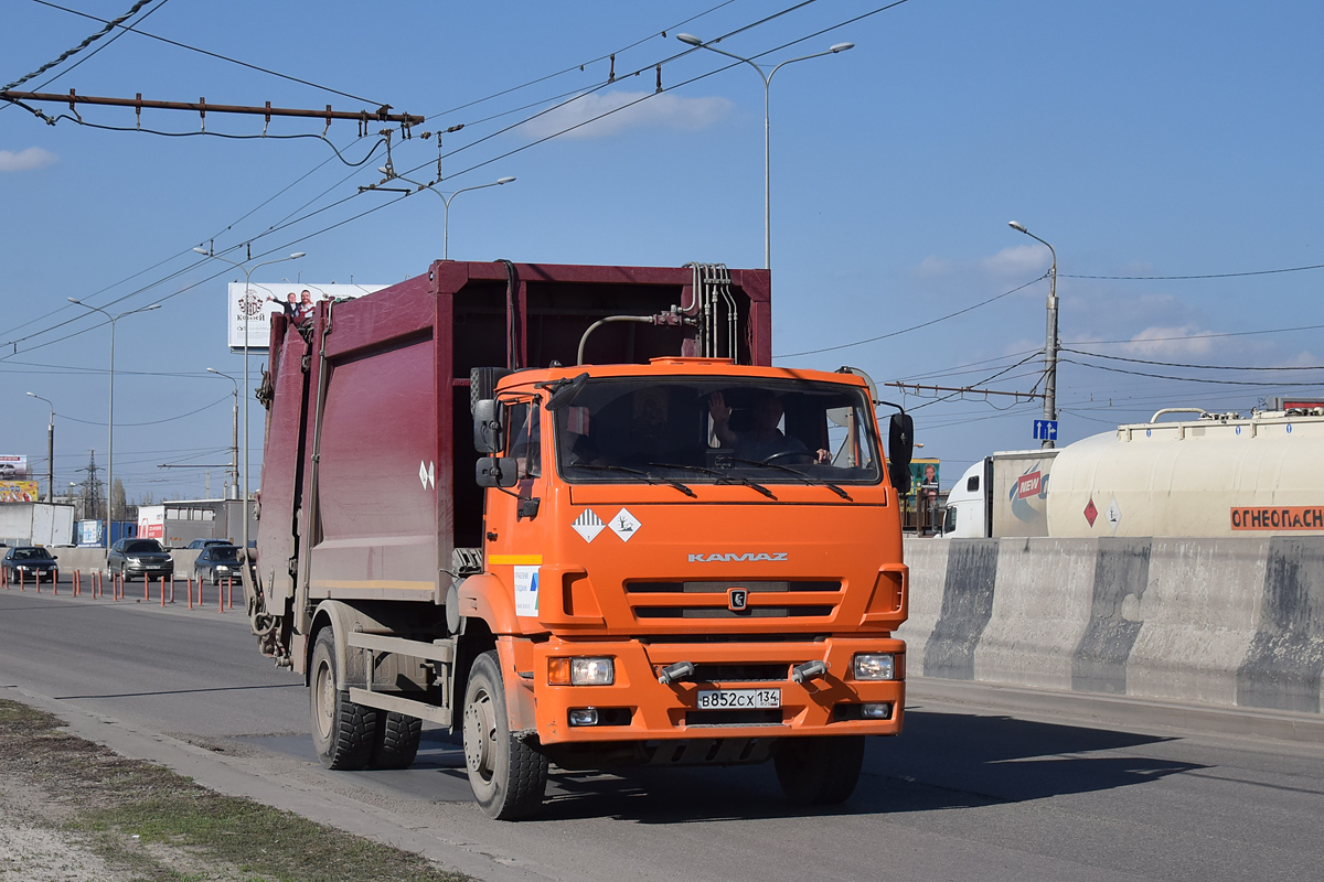 Волгоградская область, № В 852 СХ 134 — КамАЗ-53605-L4(19)