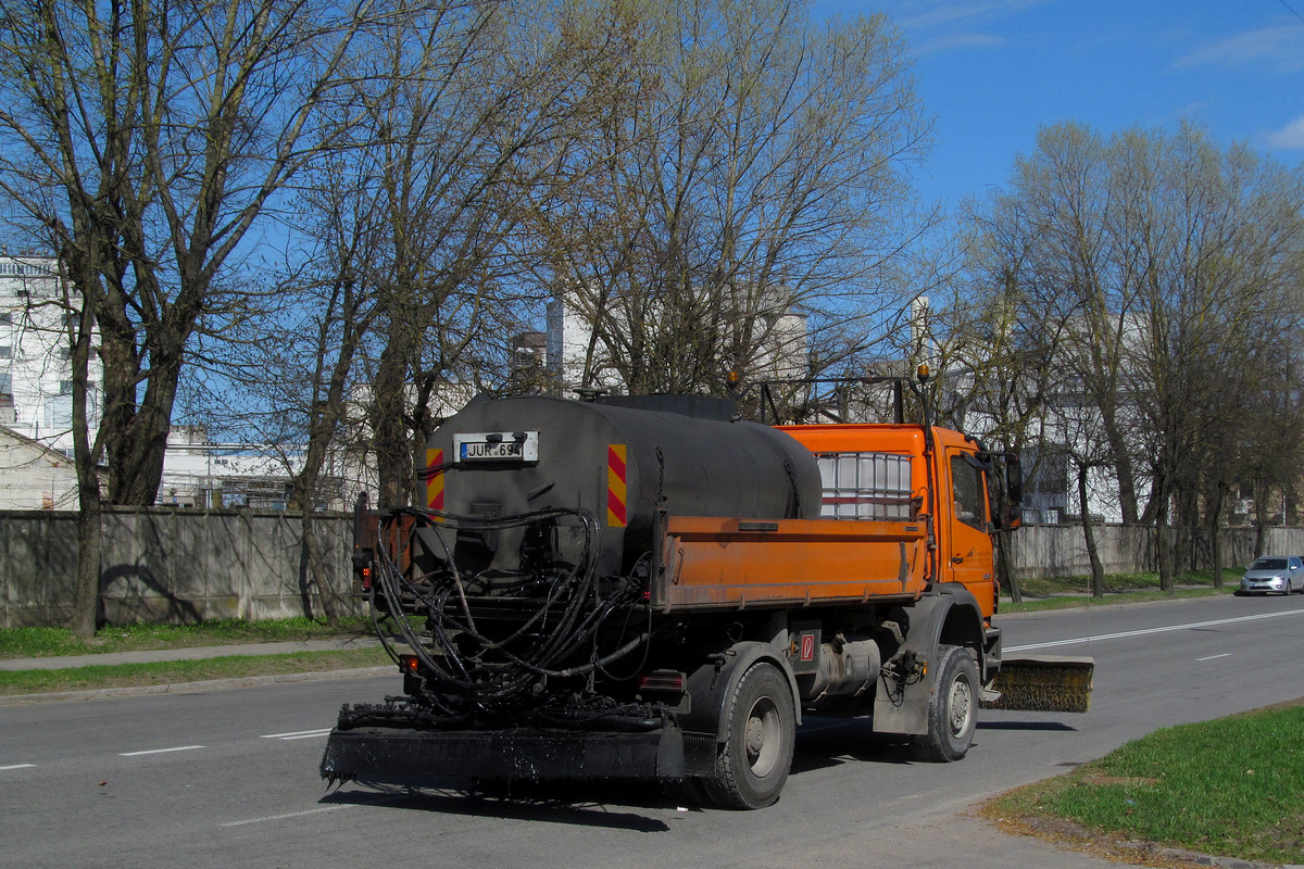 Литва, № JUR 694 — Mercedes-Benz Atego (общ.м)