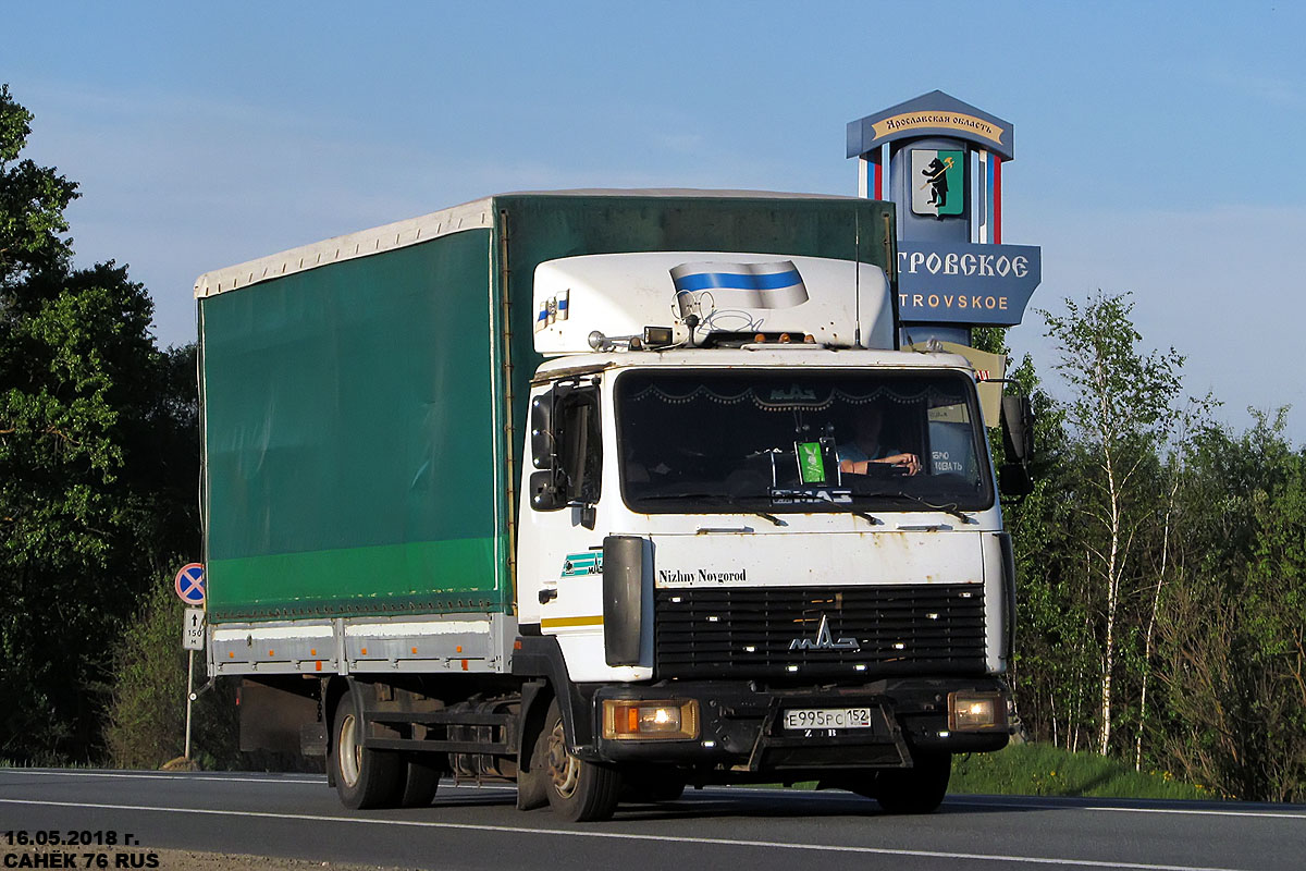 Нижегородская область, № Е 995 РС 152 — МАЗ-437143
